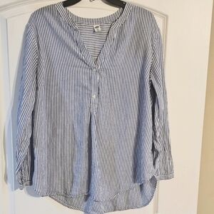 Old Navy Blue and White Striped Long Sleeve Top